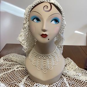 Gorgeous fax pearl collar necklace